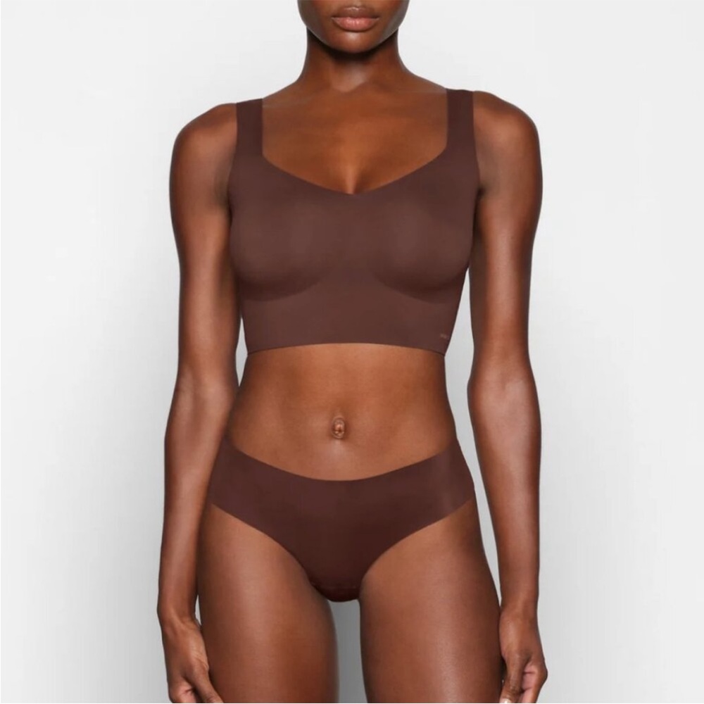 Skims NAKED PLUNGE TANK BRA dark chocolate brown S-DD